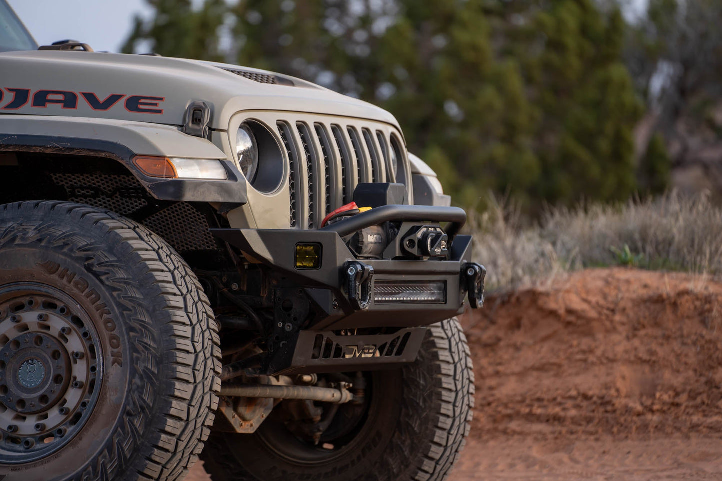 Jeep-Wrangler-JK-JL-_-Gladiator-JT-FS-7-Mid-Width-Winch-Front-Bumper-9.jpg