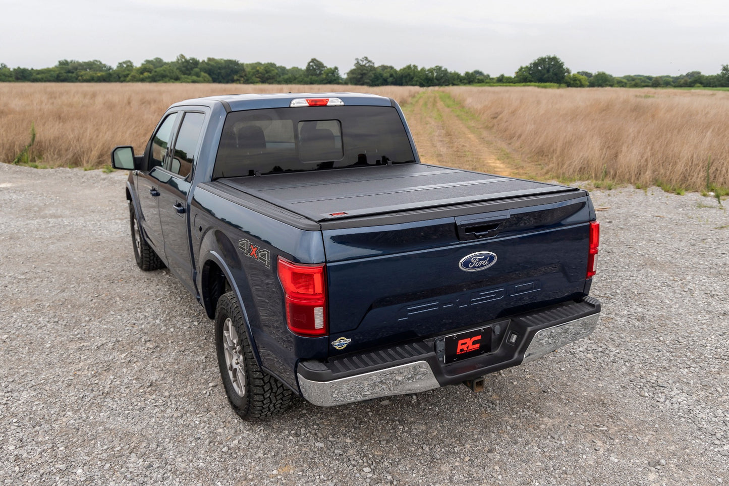 Rough Country 47220550B Hard Low Profile Bed Cover | 5'7" Bed | Ford F-150 (15-20)/Raptor (17-20)