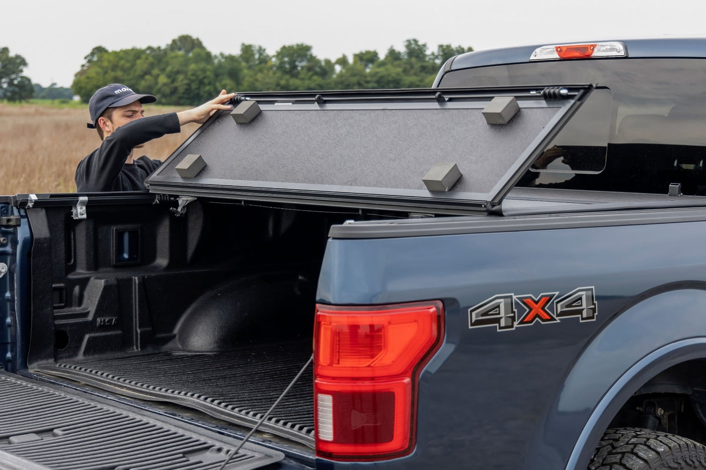 Rough Country 47220550B Hard Low Profile Bed Cover | 5'7" Bed | Ford F-150 (15-20)/Raptor (17-20)