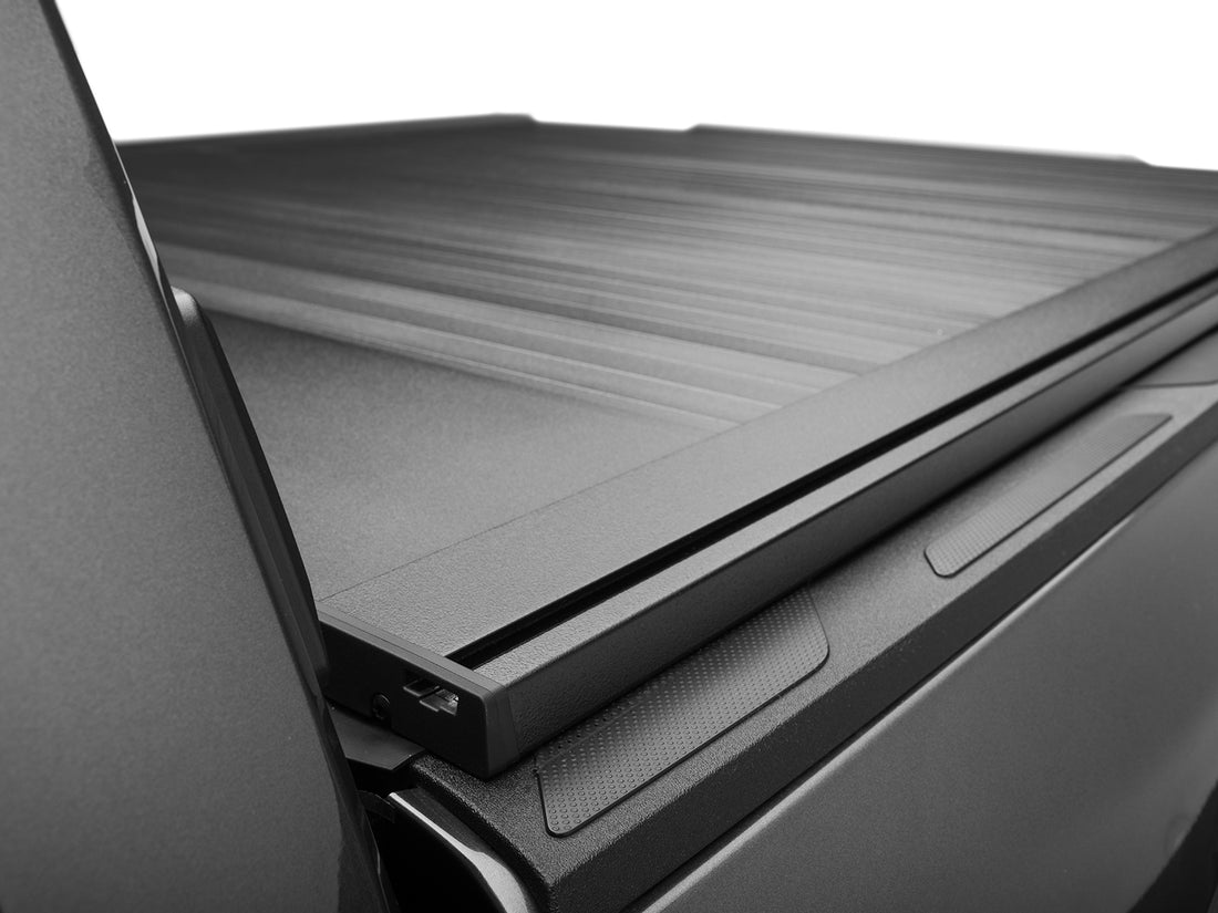RealTruck Retrax EQ Electric Retractable Tonneau Cover w/ T-Slot Rails Fits 2024-2025 Ford F150, 6'7" Bed