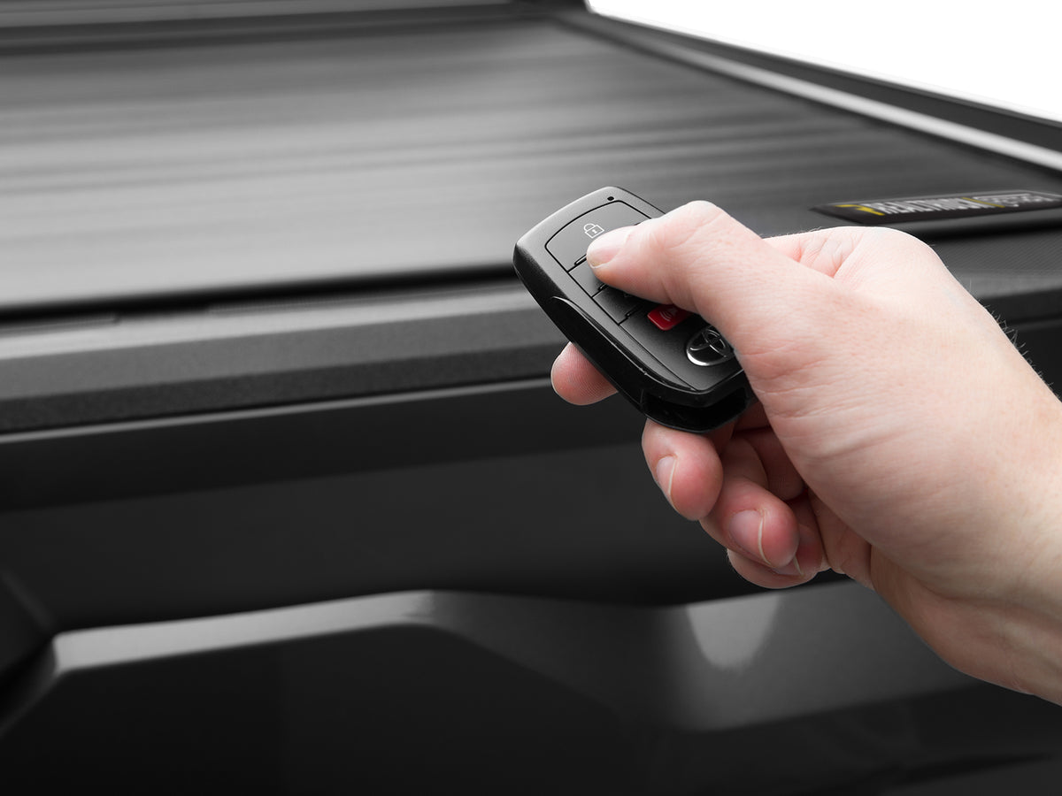 RealTruck Retrax EQ Electric Retractable Tonneau Cover w/ T-Slot Rails Fits 2024-2025 Ford F150, 6'7" Bed