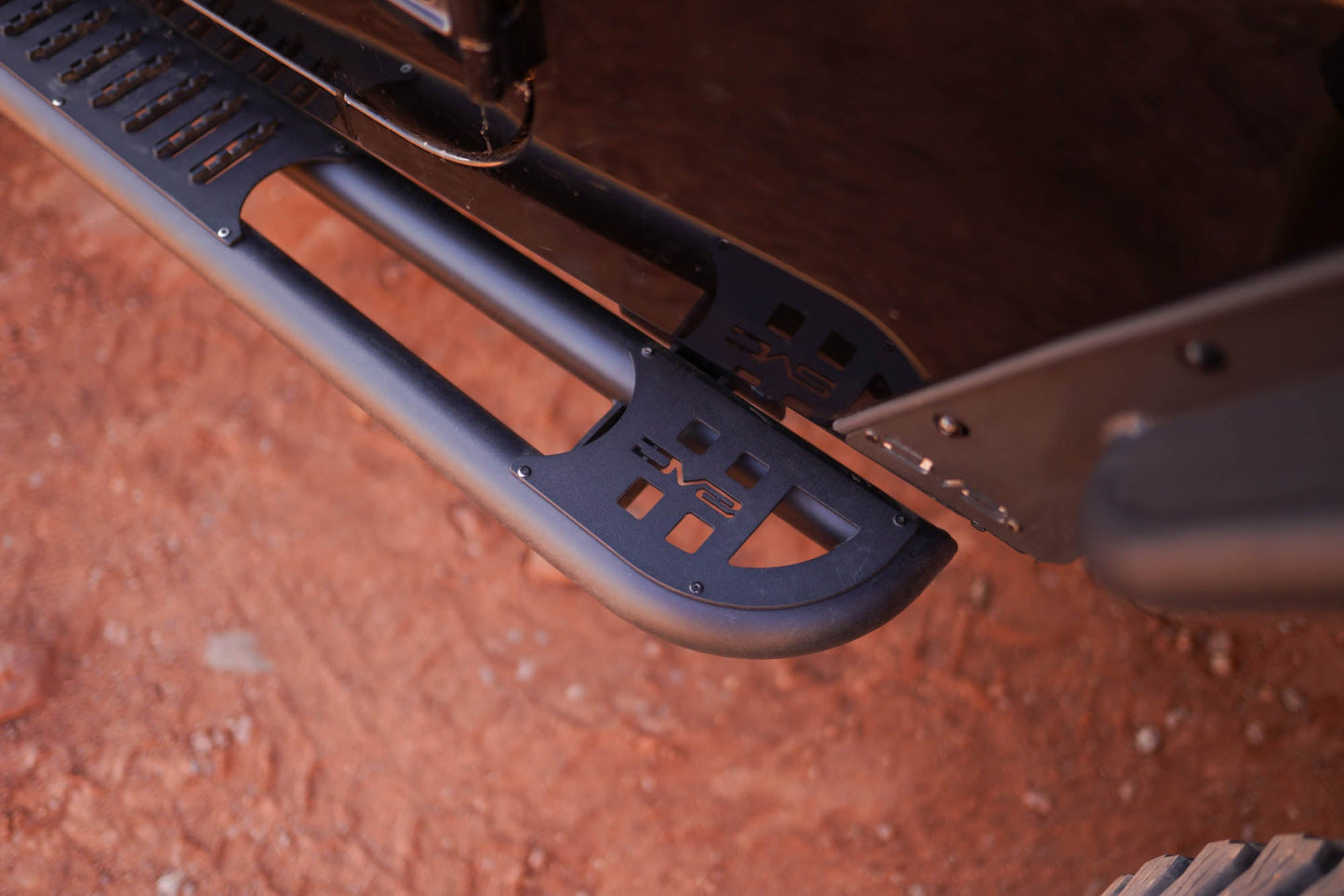 2-Door-Jeep-Wrangler-JK-OE-Plus-Side-Steps-on-the-trail-3.jpg