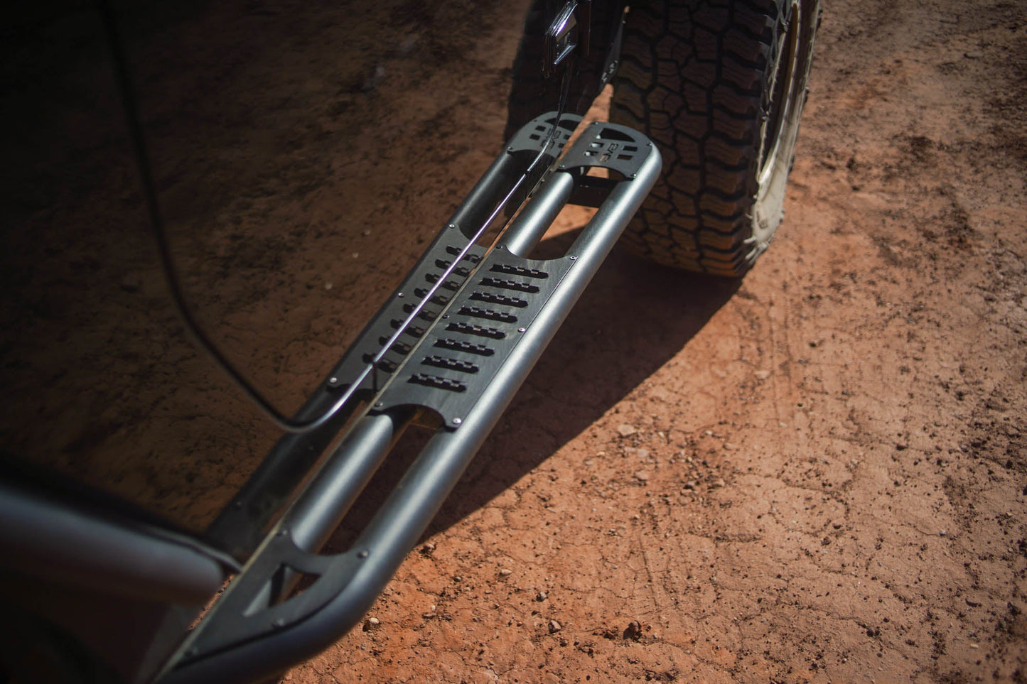 2-Door-Jeep-Wrangler-JK-OE-Plus-Side-Steps-on-the-trail-4.jpg