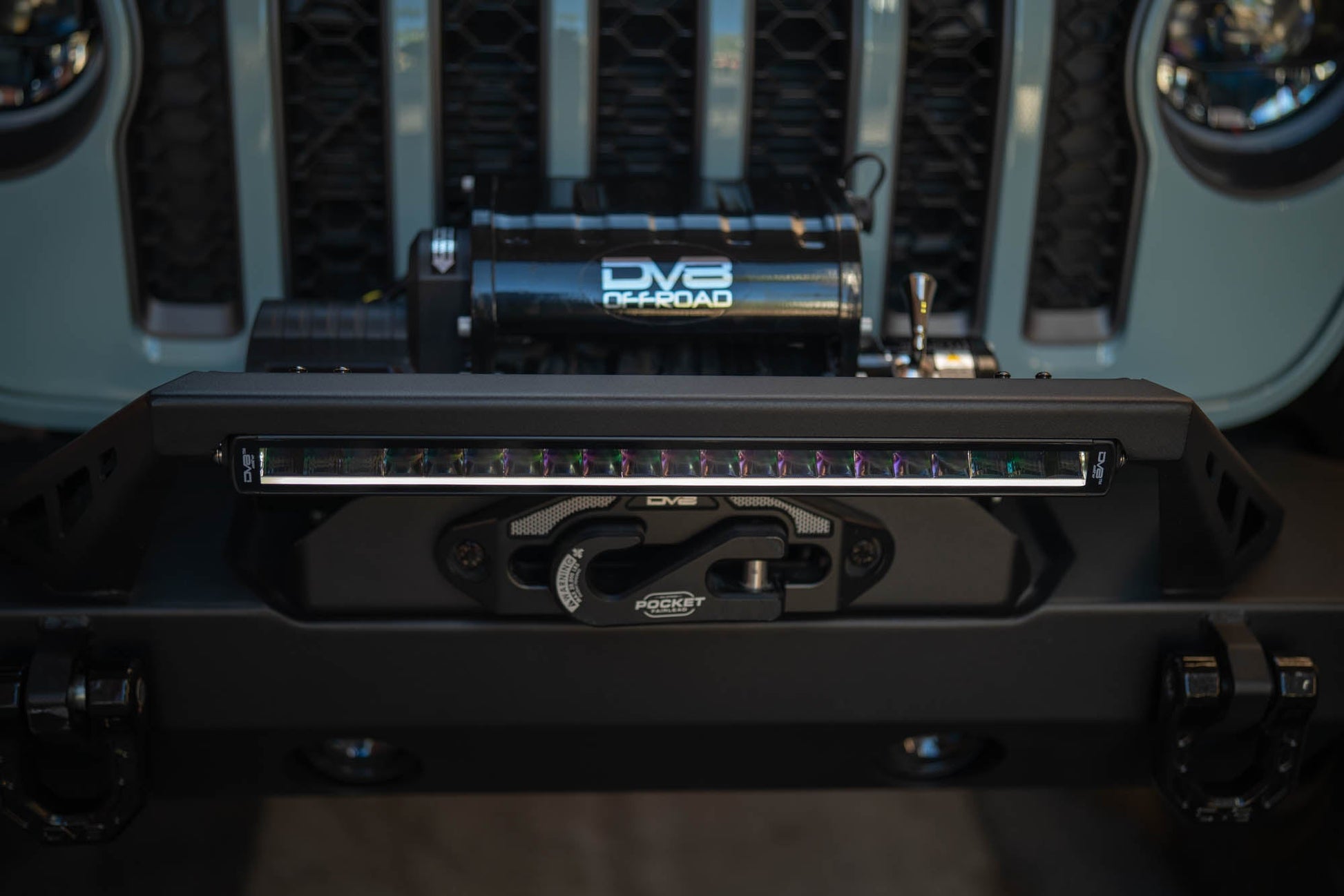 20-Inch-Halo-Elite-Single-Row-Light-Bar-with-Accent-Light-12.jpg