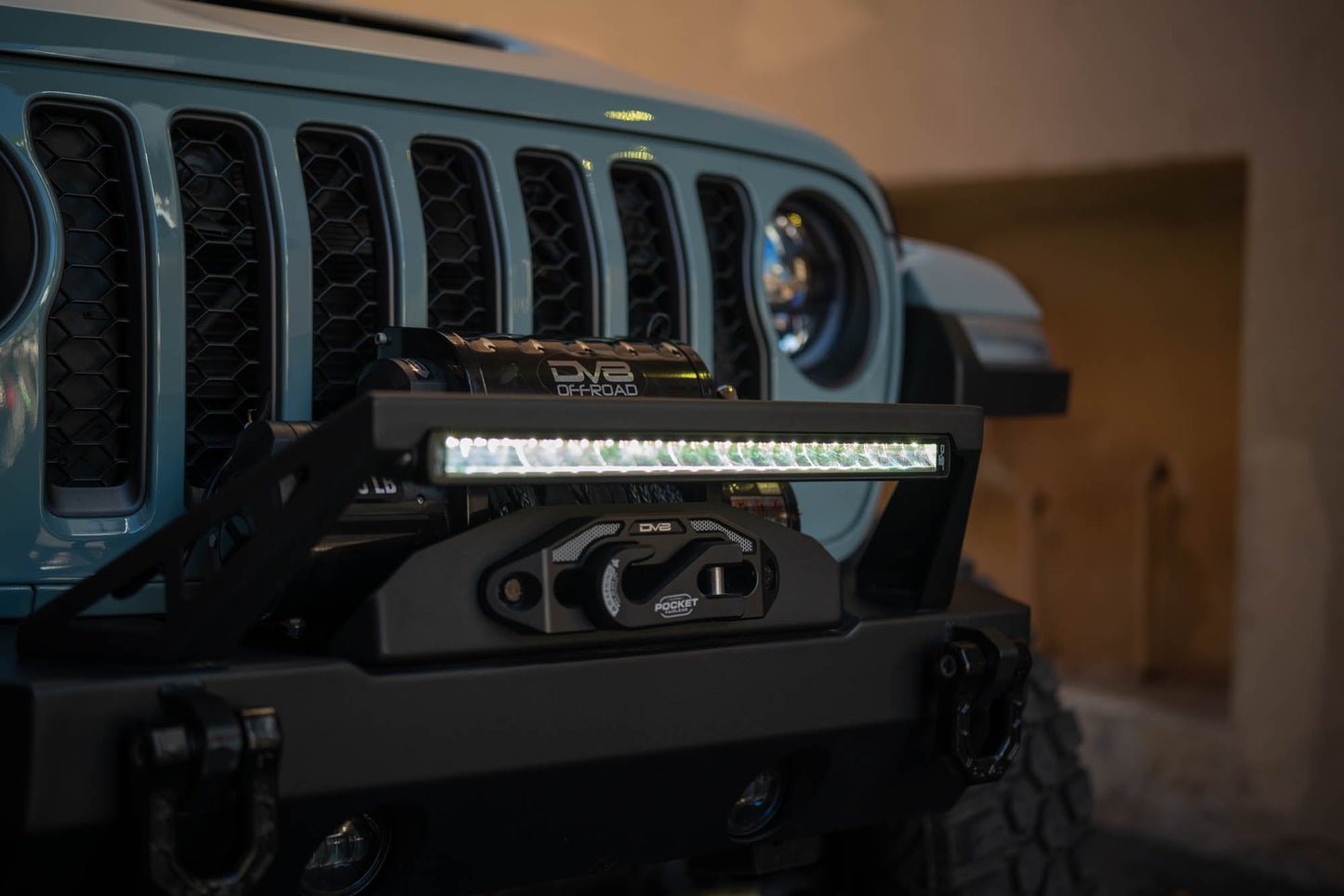 20-Inch-Halo-Elite-Single-Row-Light-Bar-with-Accent-Light-5.jpg