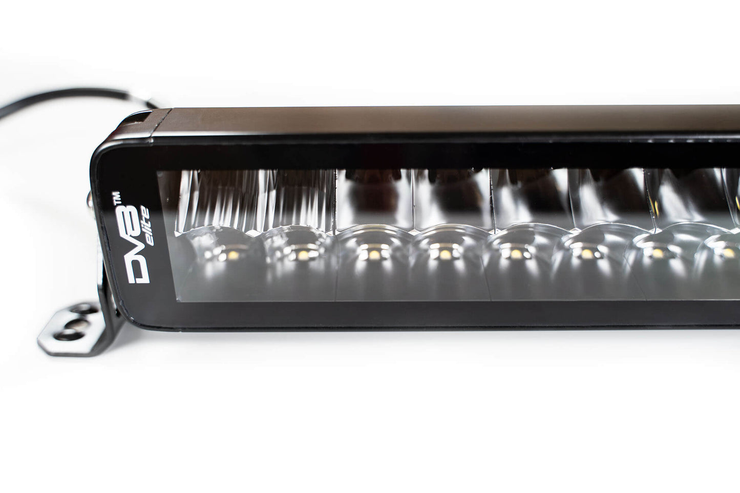 20-inch-light-bar_918acfe5-f78f-4600-b8e9-1feb3f61b85e.jpg
