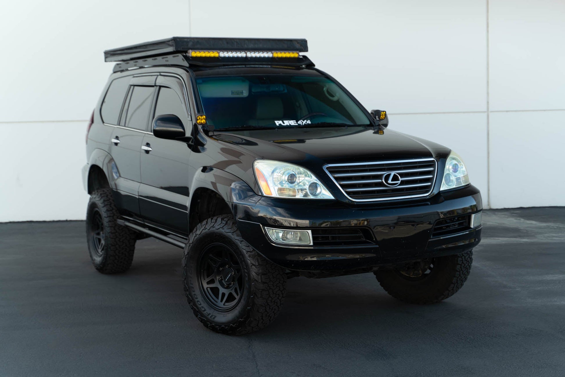 2003-2009-Lexus-GX-470-FS-15-Rock-Sliders_Installled_6.jpg