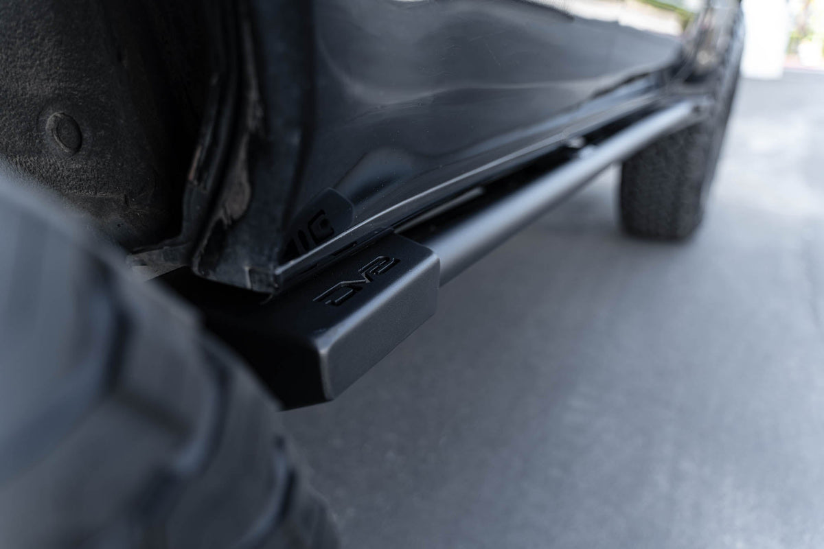2003-2009-Lexus-GX-470-FS-15-Rock-Sliders_Installled_7.jpg