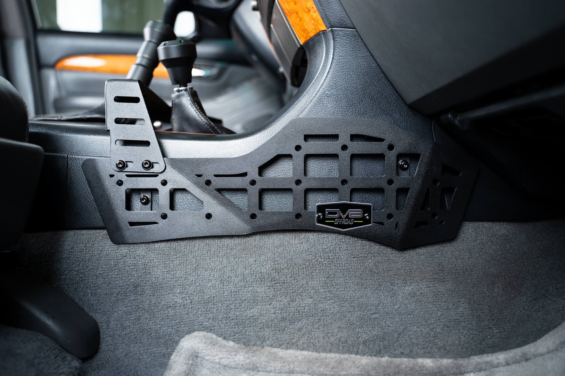 2003-2009-Lexus-GX470-Center-Console_-Digital-Device-Bridge-1.jpg