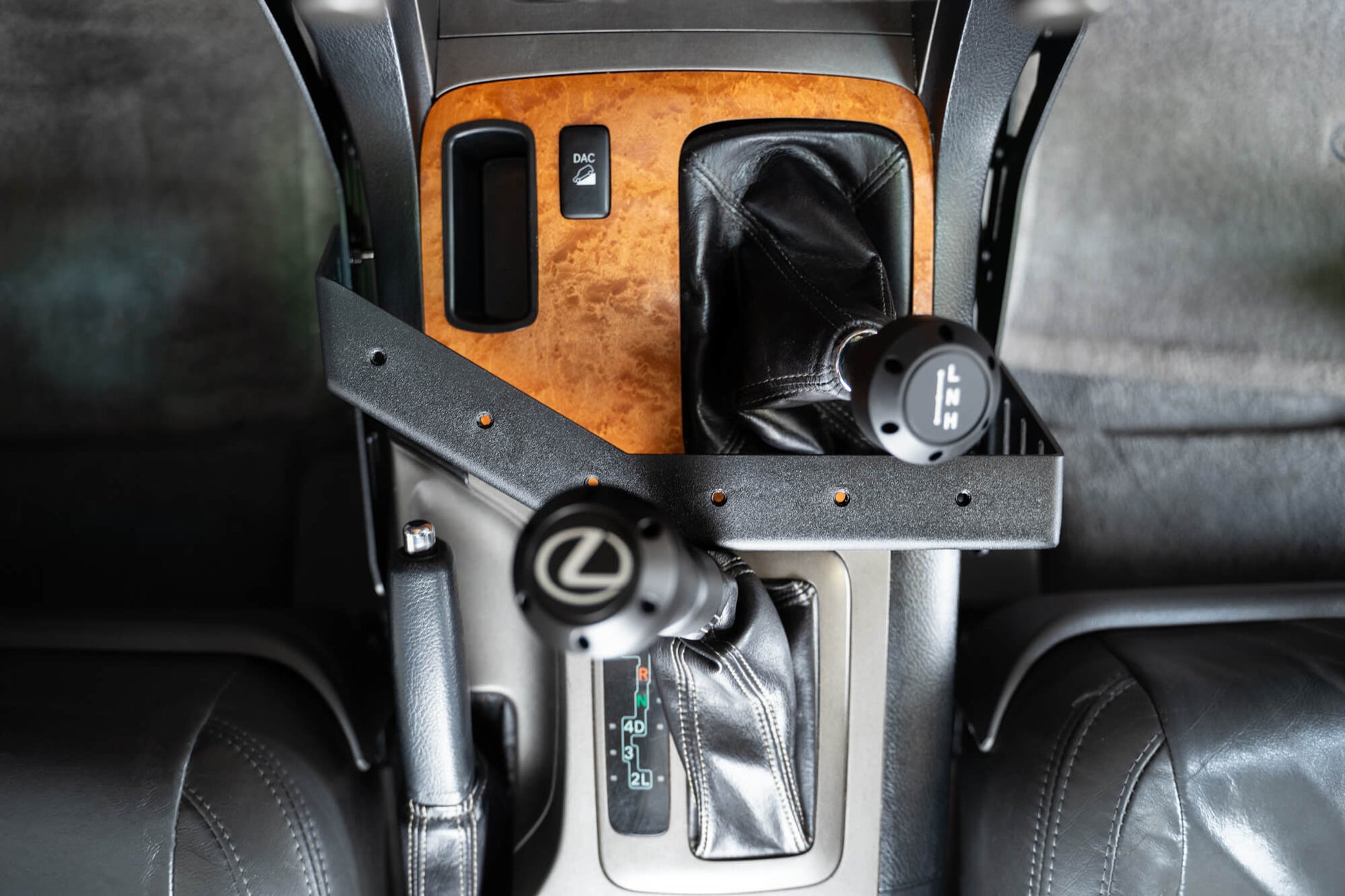 2003-2009-Lexus-GX470-Center-Console_-Digital-Device-Bridge-5.jpg