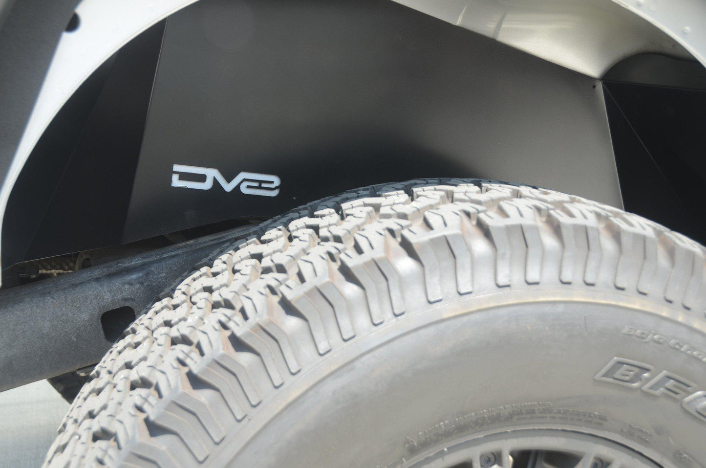 2007-18-jeep-jk-rear-inner-fenders-black-or-raw-dv8-offroad-7.jpg