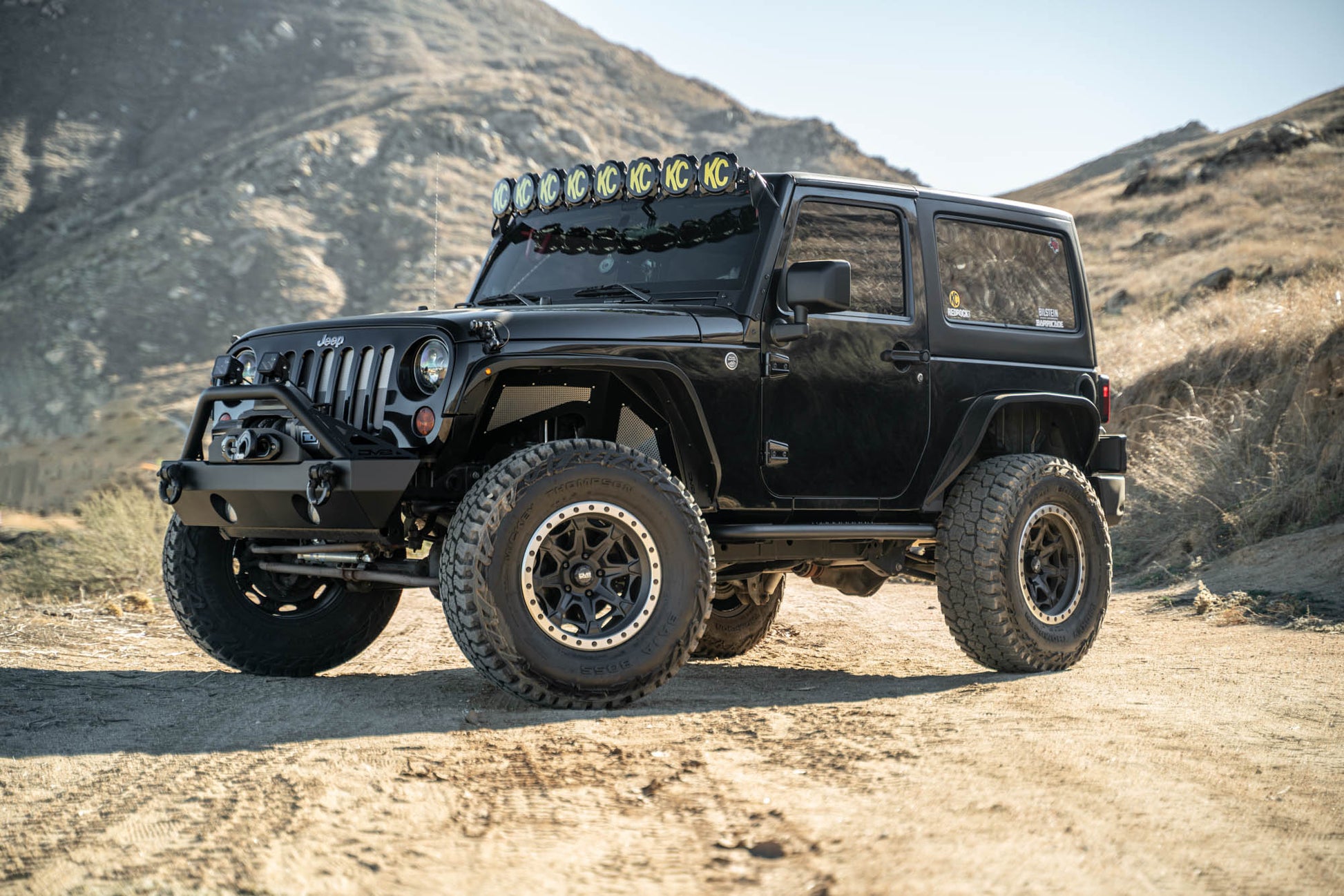 2007-2018-2-Door-Jeep-Wrangler-JK-OE-Plus-Side-Steps-Installed-04.jpg