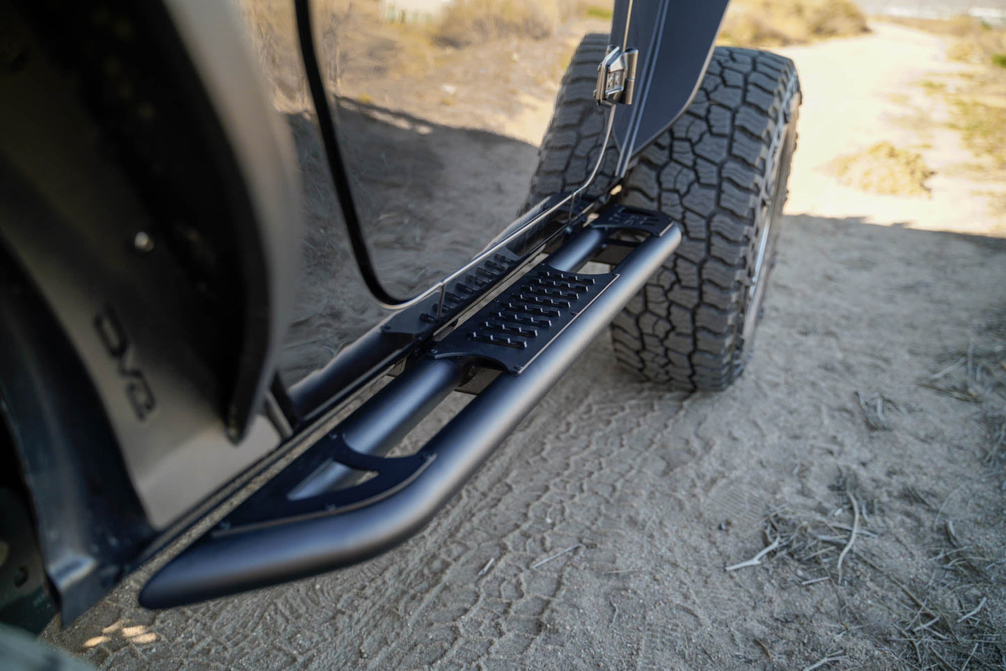 2007-2018-2-Door-Jeep-Wrangler-JK-OE-Plus-Side-Steps-Installed-08.jpg
