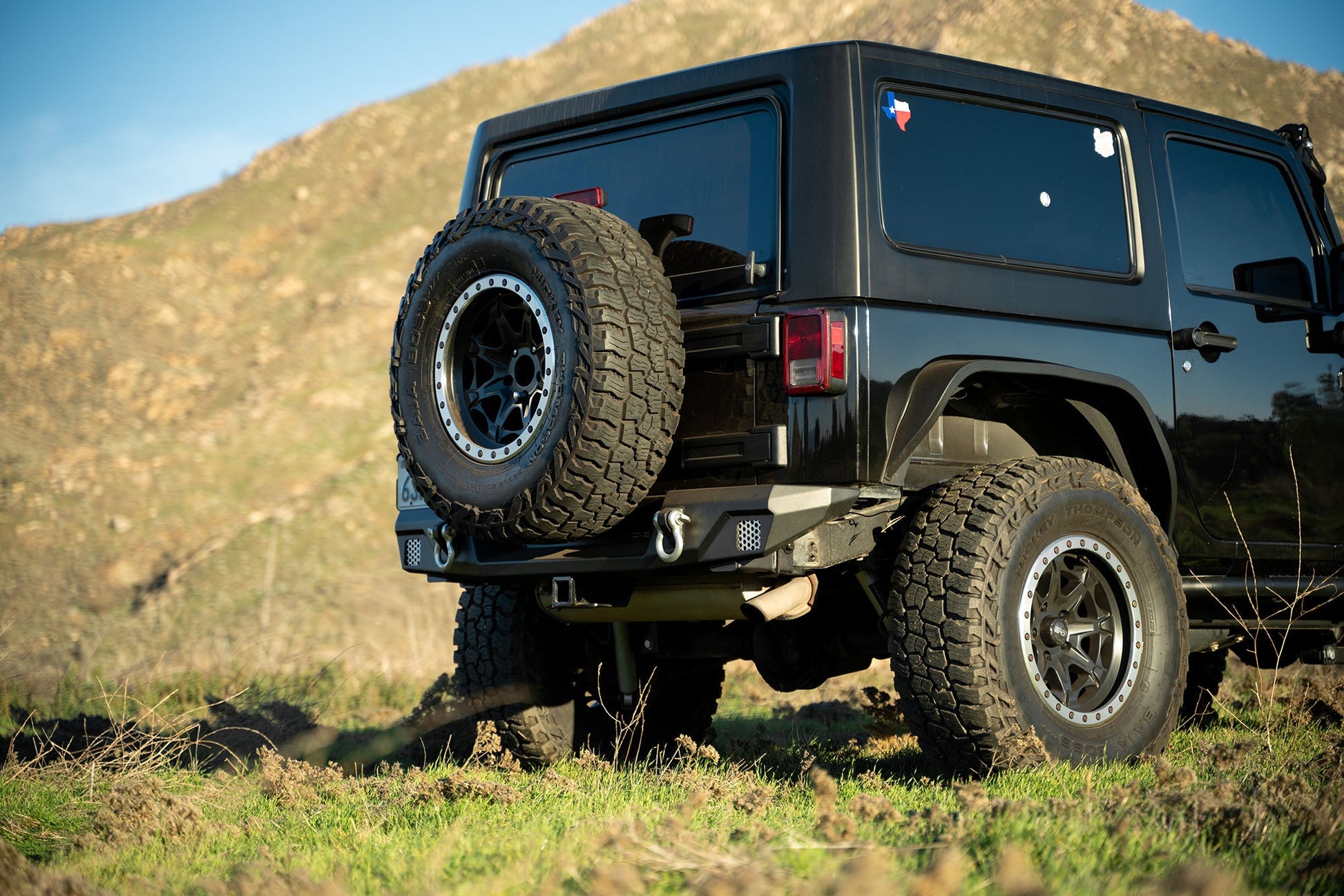 2007-2018-Jeep-Wrangler-JK-FS-7-Series-Rear-Bumper-Installed-03.jpg