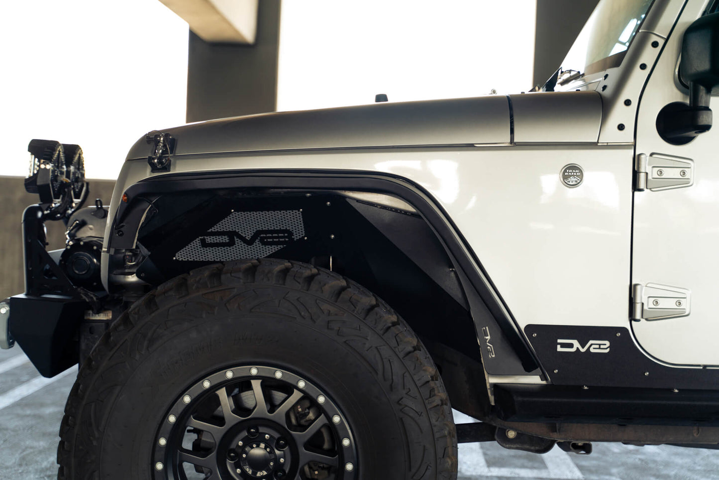 2007-2018-Jeep-Wrangler-JK-Slim-Fender-Flares_Installed-03.jpg