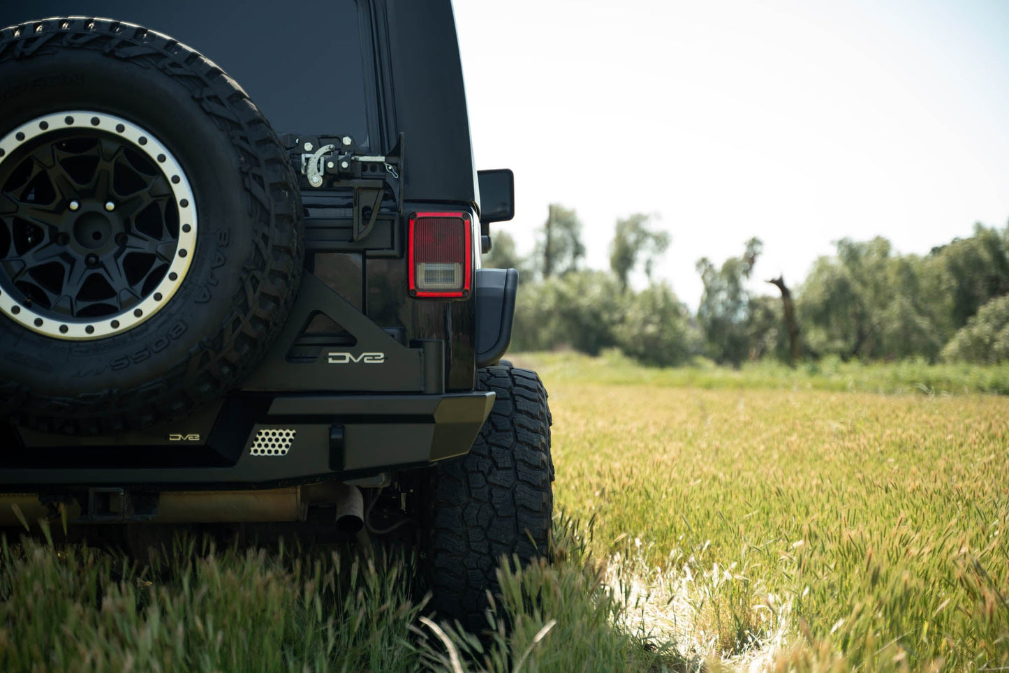 2007-2018-Jeep-Wrangler-JK-Spec-Series-Fender-Flares-Installed-06.jpg