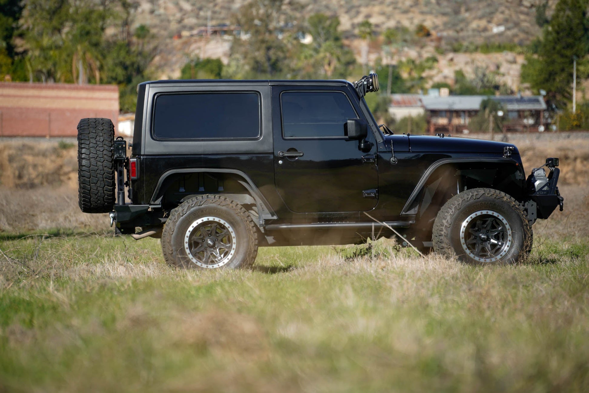 2007-2018-Wrangler-JK-Tire-Carrier-for-MTO-Bumper-Installed-02.jpg