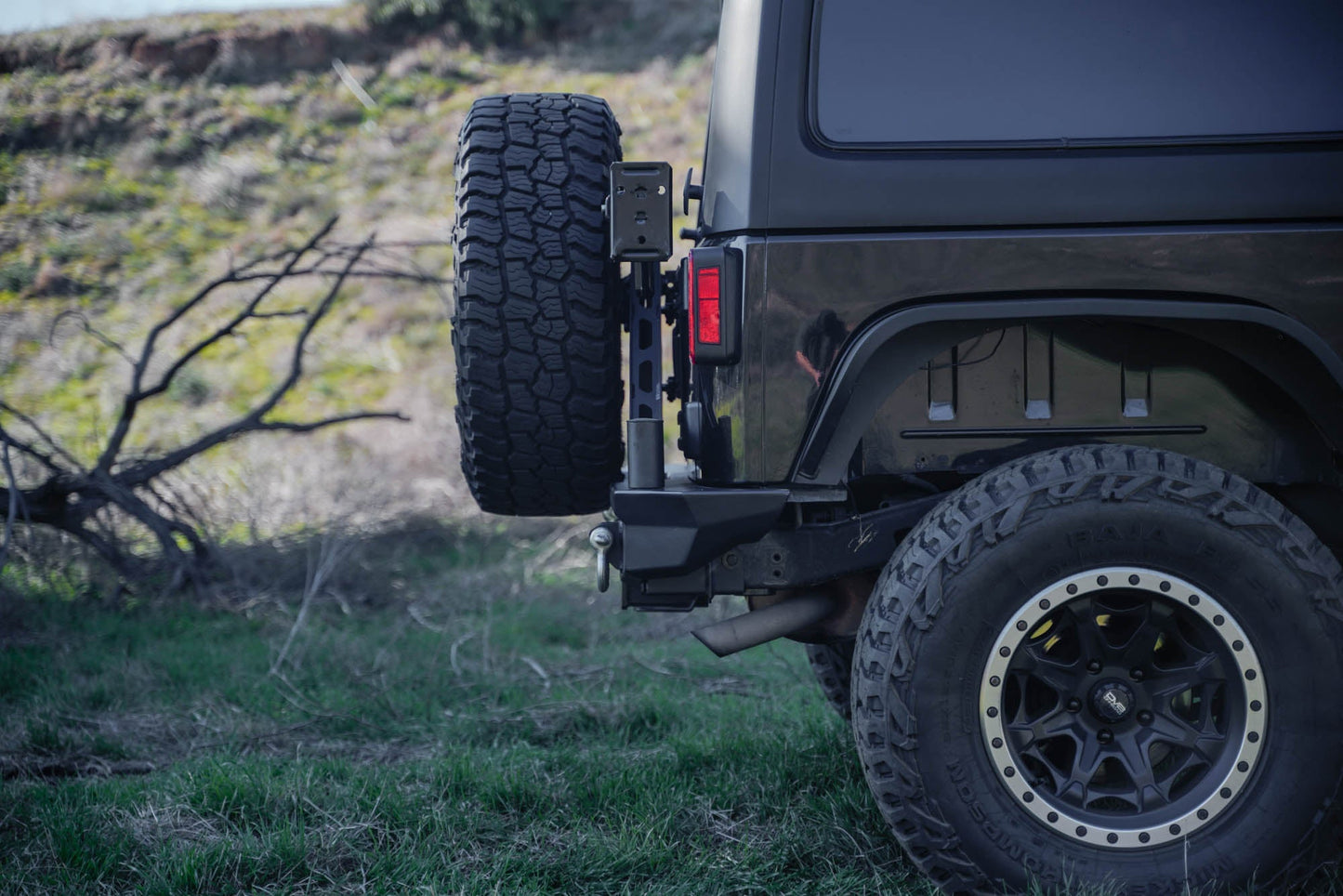 2007-2018-Wrangler-JK-Tire-Carrier-for-MTO-Bumper-Installed-6.jpg