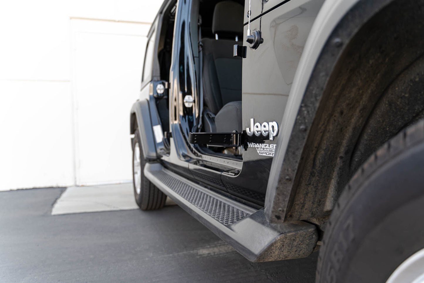 2007-2023-Jeep-Wrangler-JK-JL-Gladiator-JT-Foot-Pegs_Installed-10.jpg