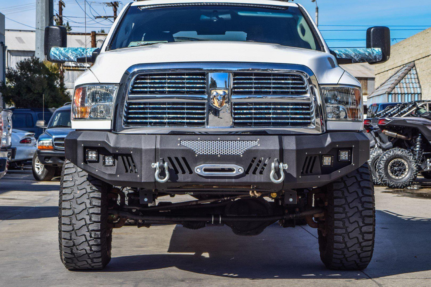 2010-18-ram-2500-3500-steel-front-bumper-dv8-offroad-fbdr2-04-3.jpg