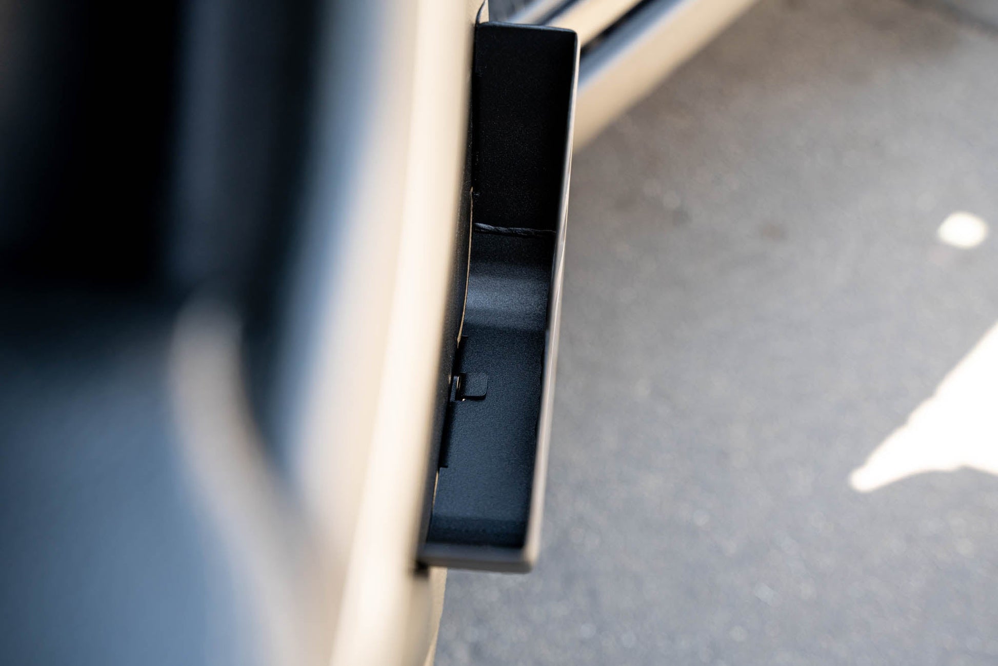 2011-2018-Jeep-Wrangler-JK-Slim-Front-Door-Molle-Pockets-Installed-11.jpg