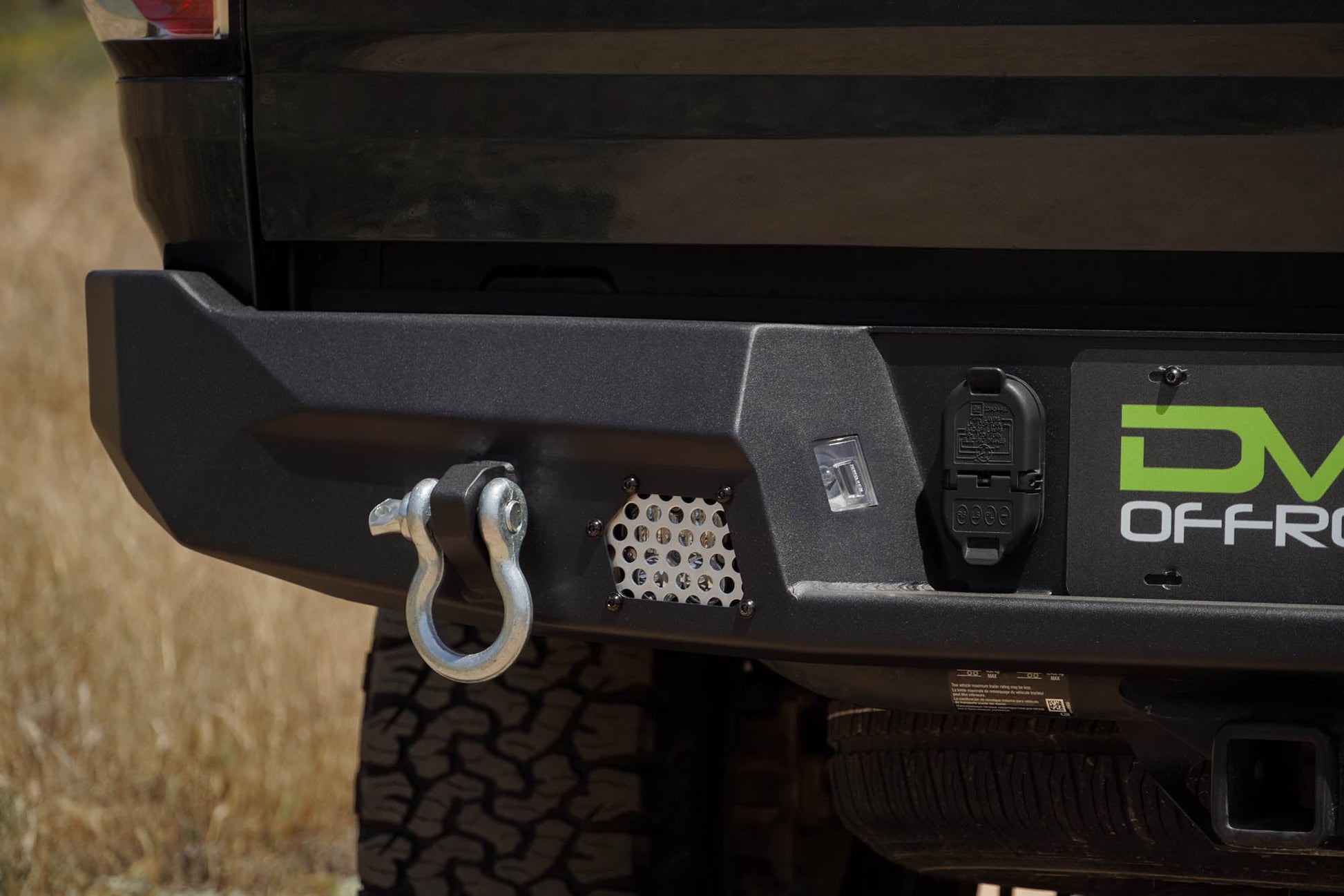 2014-2022-chevy-colorado-and-gmc-canyon-spec-series-rear-bumper-Installed-8.jpg