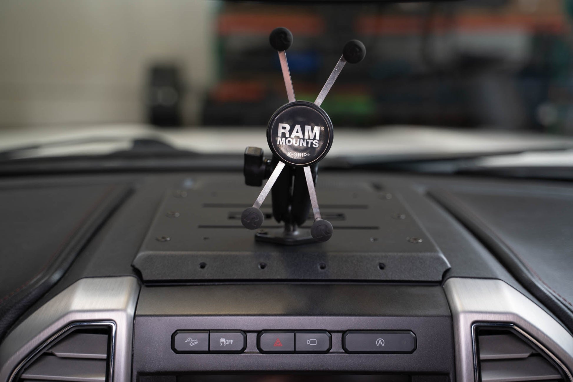 2015-2020-F-150-_-2017-2021-F-250-350-Digital-Device-Dash-Mount-installed-2.jpg