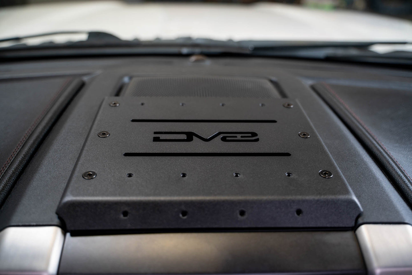 2015-2020-F-150-_-2017-2021-F-250-350-Digital-Device-Dash-Mount-installed-5.jpg