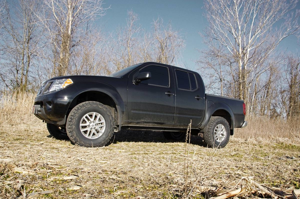 Rough Country (867) 2.5 Inch Lift Kit | Nissan Frontier (05-24)/Xterra (05-15) 2WD/4WD