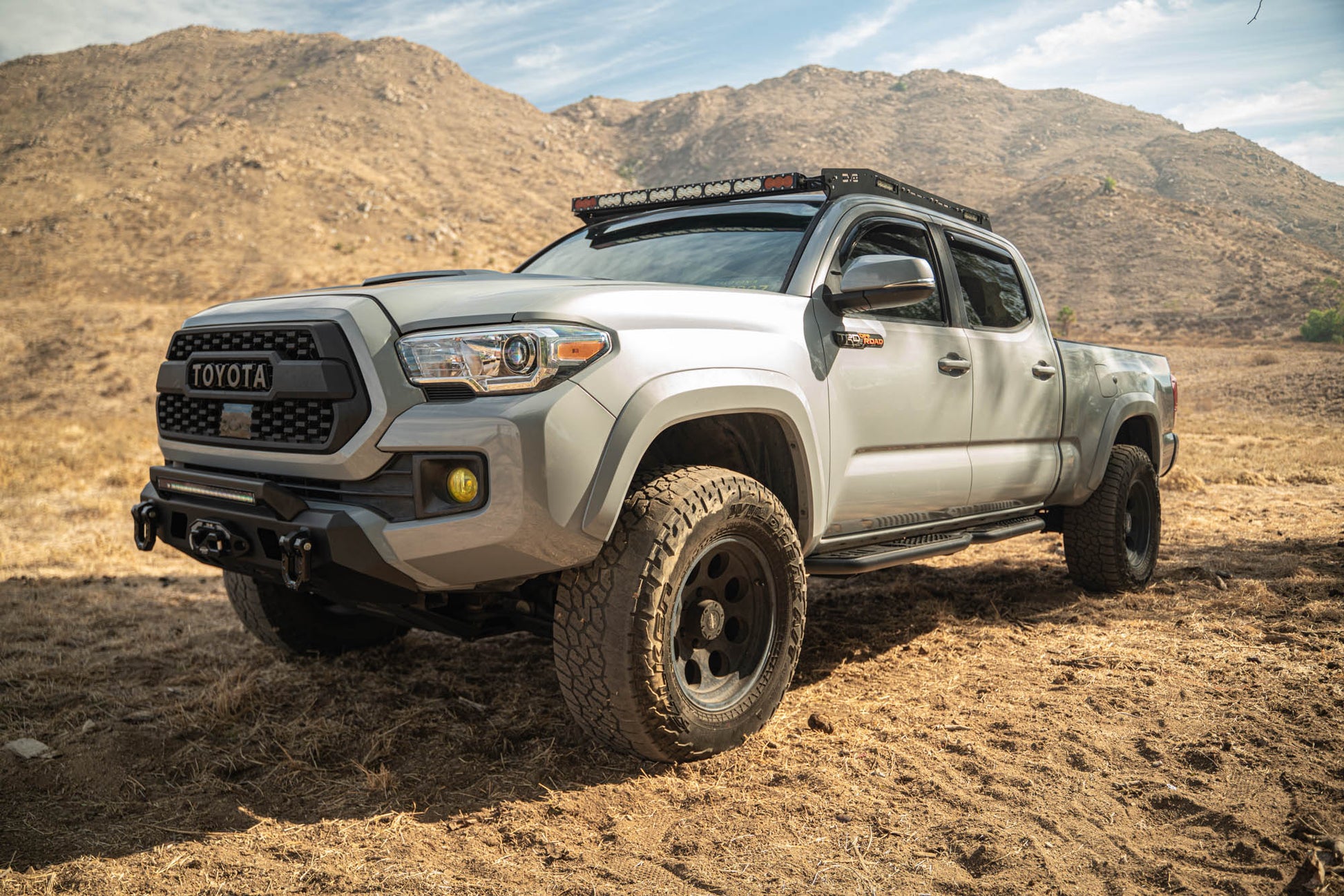 2016-2023-Toyota-Tacoma-Center-Mount-Front-Bumper-V2-Offroad-7.jpg