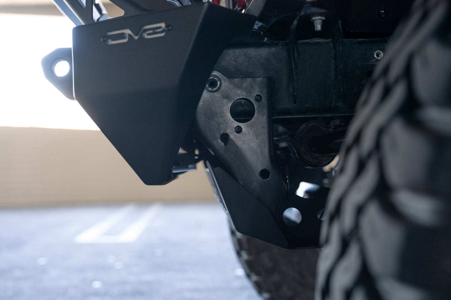 2018-2023-Jeep-JL_JT-Sway-Bar-Disconnect-Skid-Plate_Installed-04.jpg