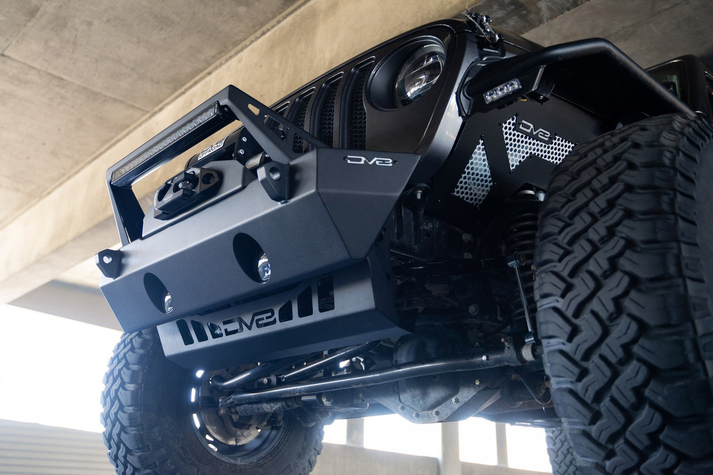 2018-2023-Jeep-JL_JT-Sway-Bar-Disconnect-Skid-Plate_Installed-06.jpg
