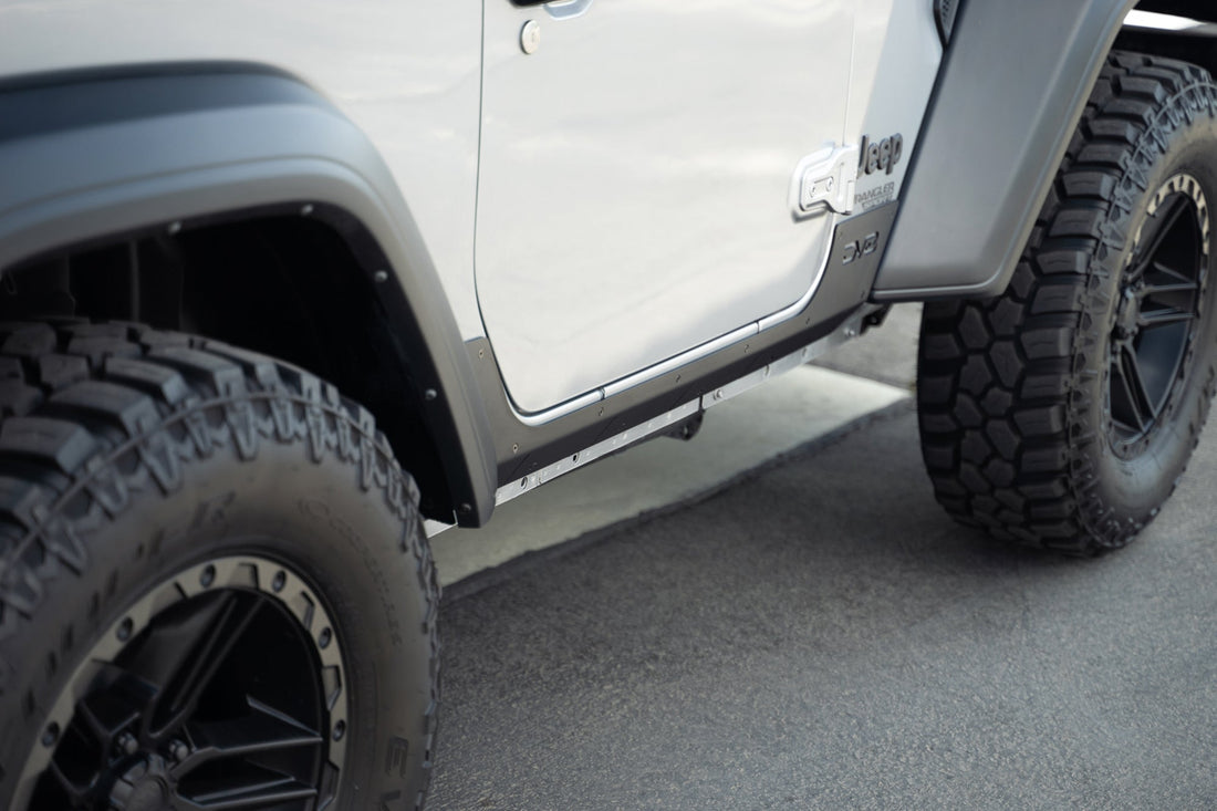2018-2023-Jeep-Wrangler-JL-2-Door-Rock-Skins_Installed-04.jpg