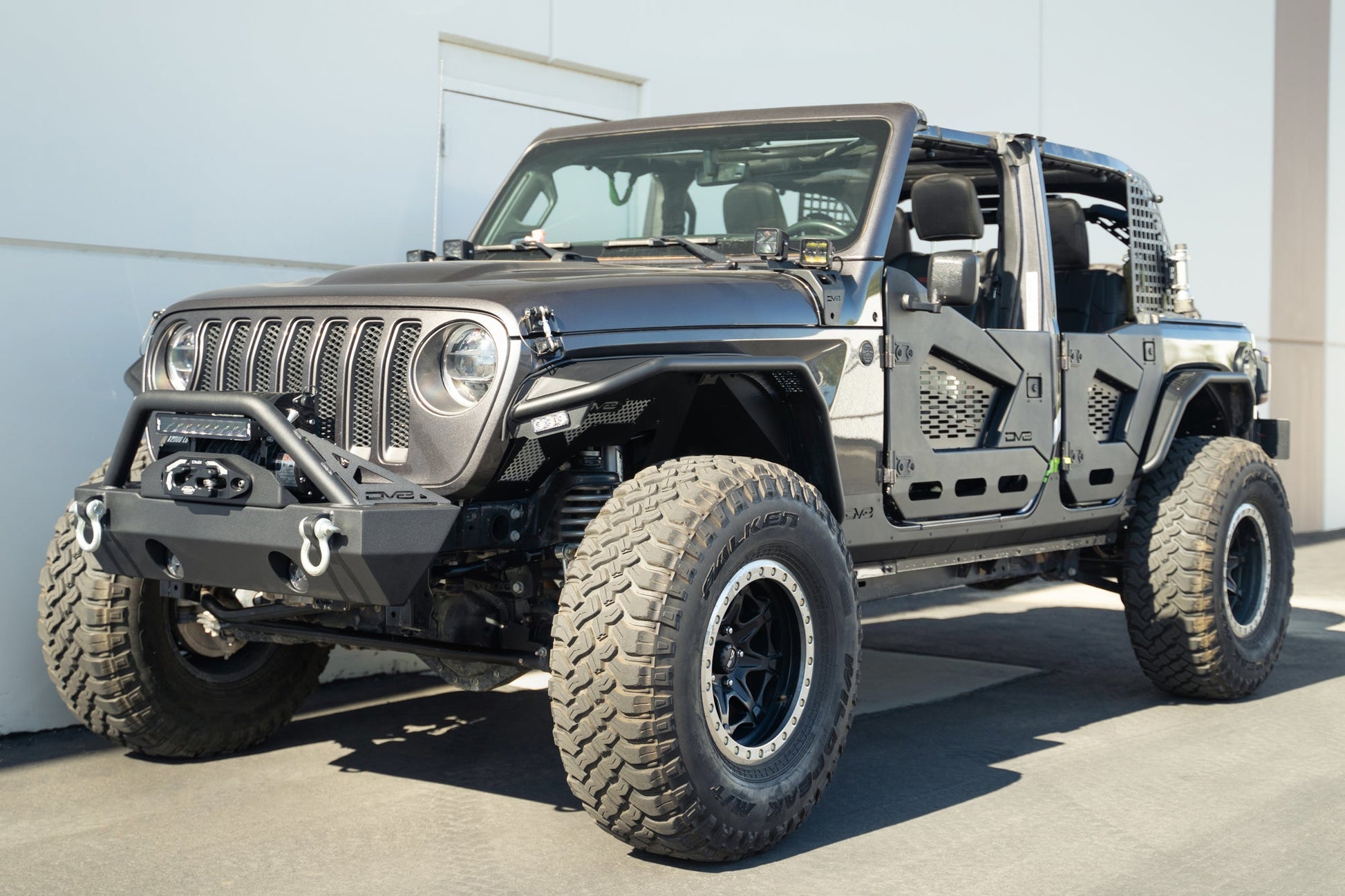 2018-2023-Jeep-Wrangler-JL-4-Door-Rock-Skins_Installed-05.jpg