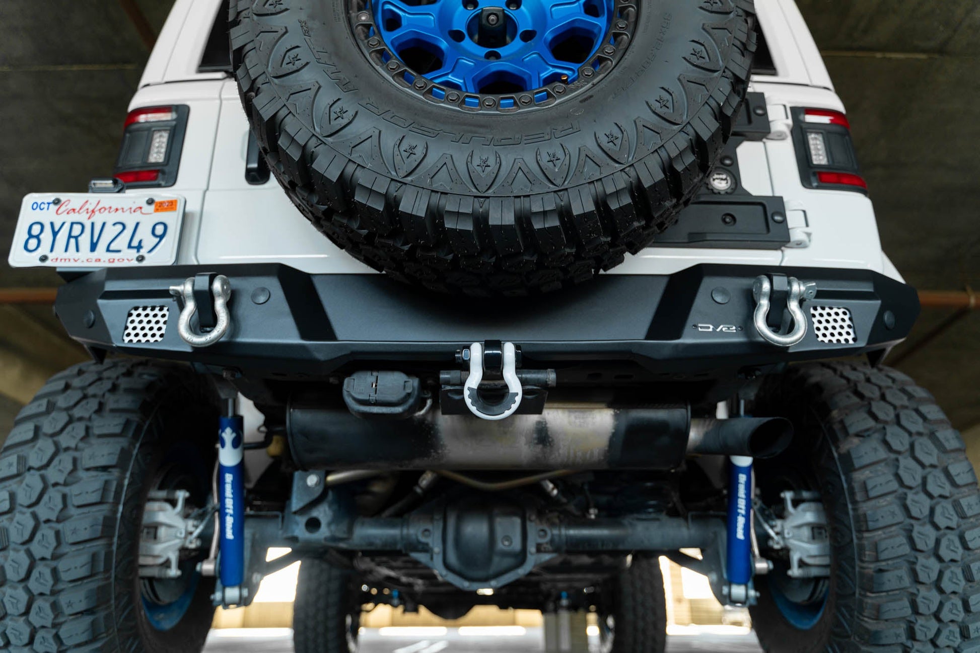 2018-2023-Jeep-Wrangler-JL-FS-7-Series-Rear-Bumper_installed_1.jpg