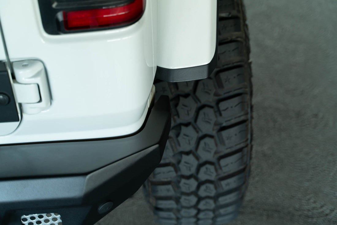 2018-2023-Jeep-Wrangler-JL-FS-7-Series-Rear-Bumper_installed_2.jpg