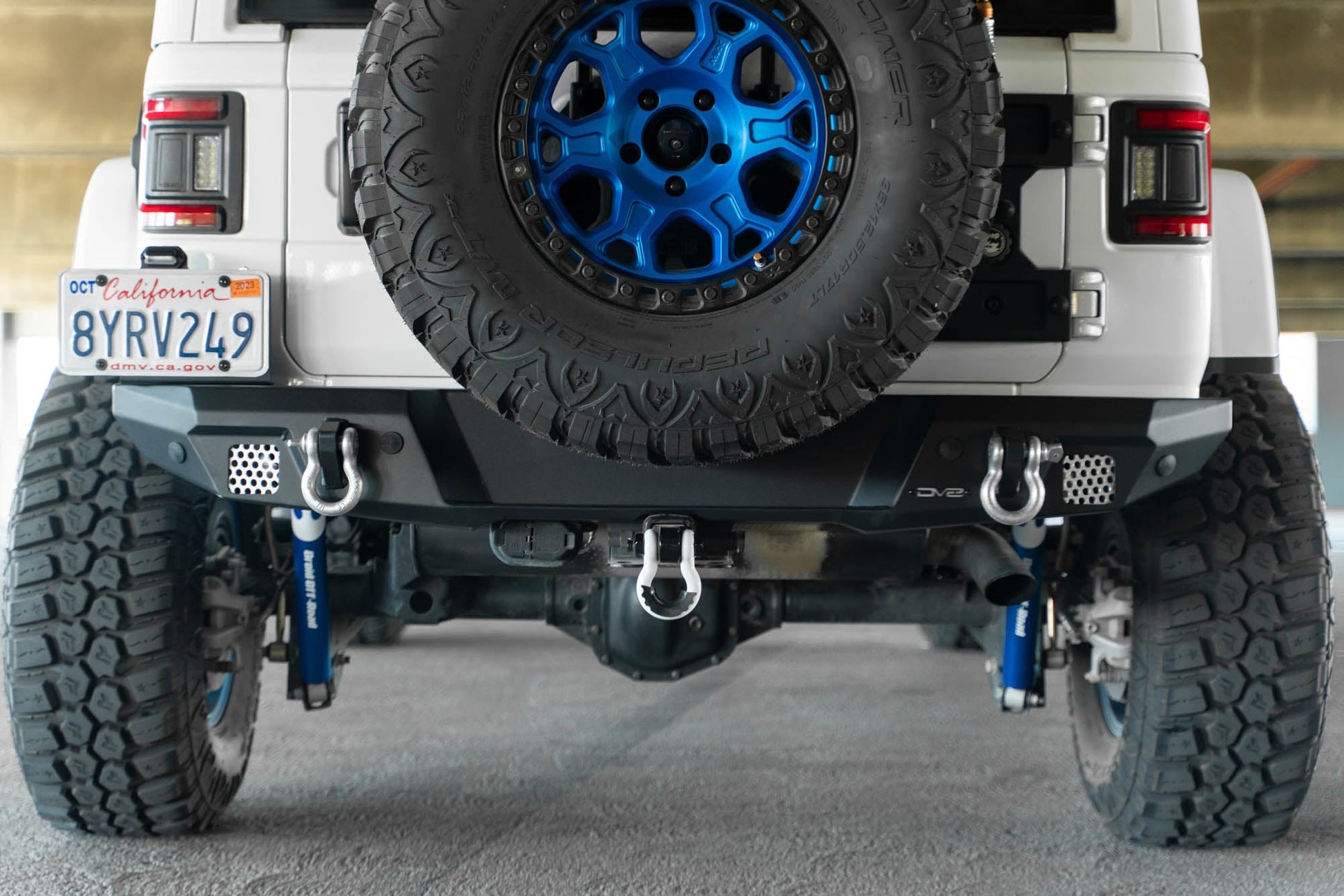 2018-2023-Jeep-Wrangler-JL-FS-7-Series-Rear-Bumper_installed_8.jpg