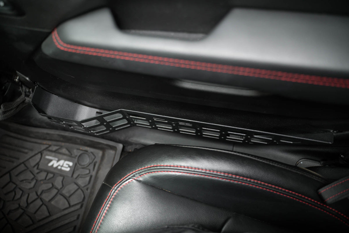 2018-2023-Jeep-Wrangler-JL-_-Gladiator-JT-Front-Door-Pocket04.jpg
