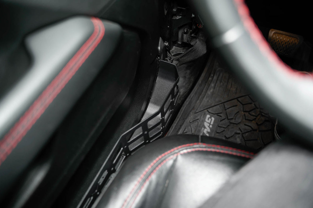 2018-2023-Jeep-Wrangler-JL-_-Gladiator-JT-Front-Door-Pocket05.jpg