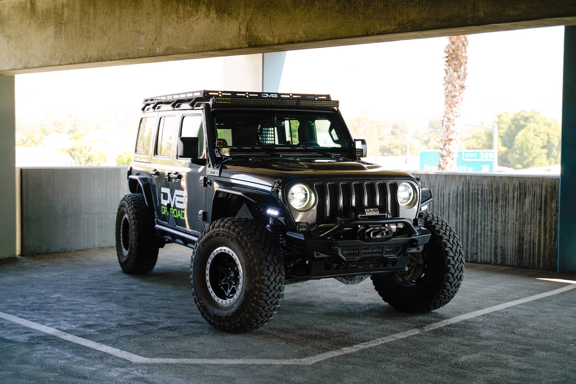 2018-2023-Jeep-Wrangler-JL-_-Gladiator-JT-Light-Bar-Mount_installed_1.jpg