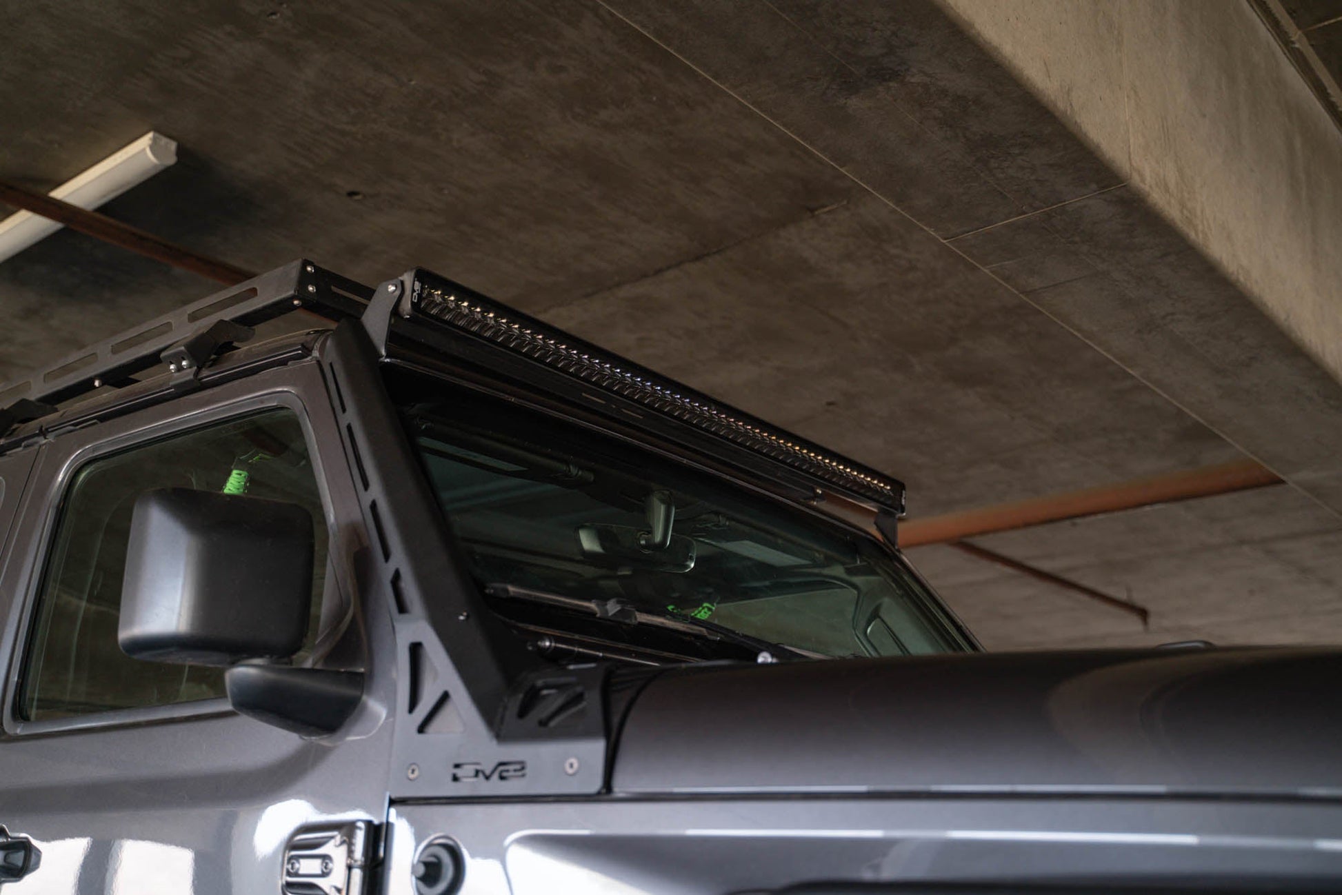 2018-2023-Jeep-Wrangler-JL-_-Gladiator-JT-Light-Bar-Mount_installed_11.jpg