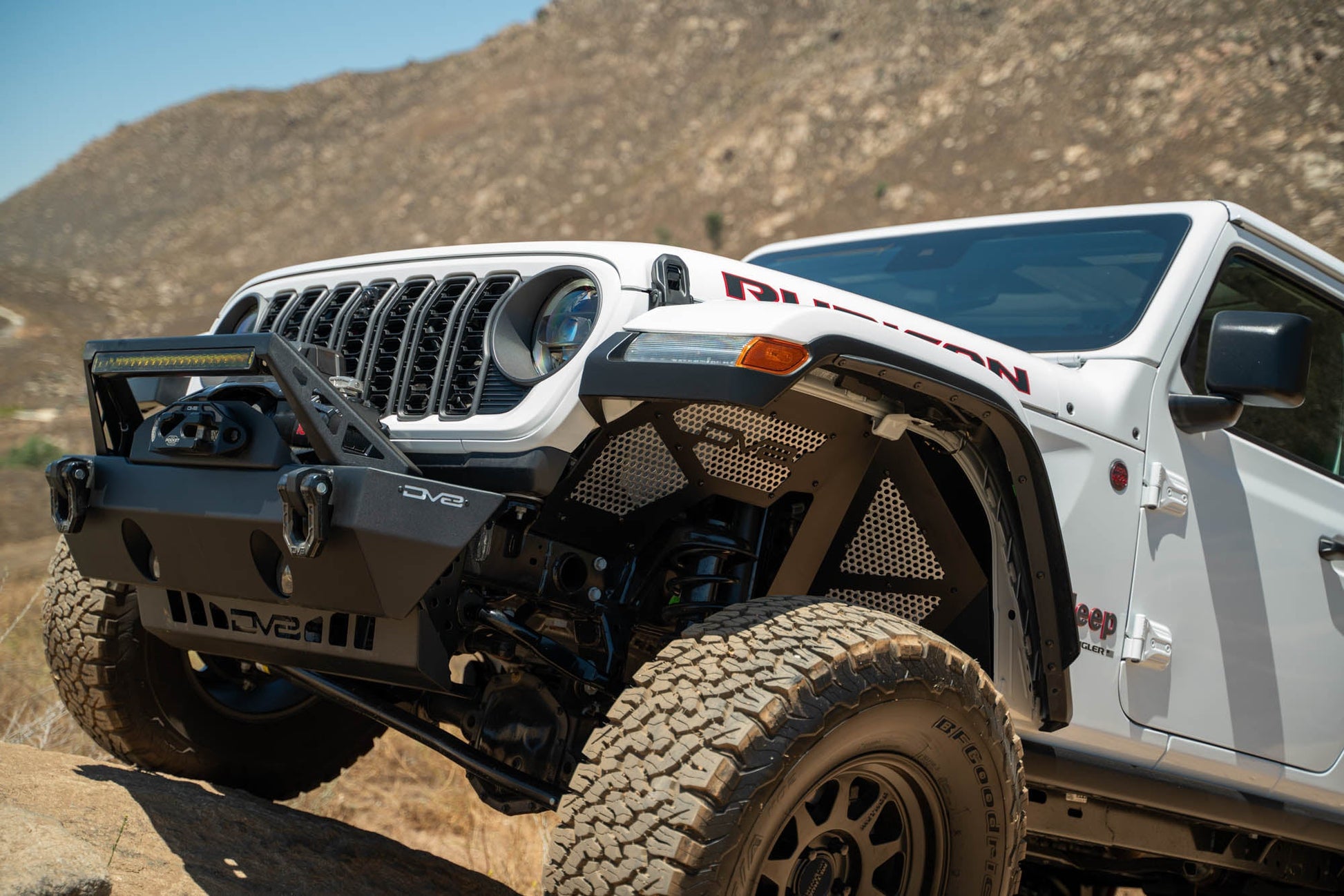 2018-2024-Jeep-Wrangler-JL-_-Gladiator-JT-Front-Inner-Fenders-Installed-6.jpg