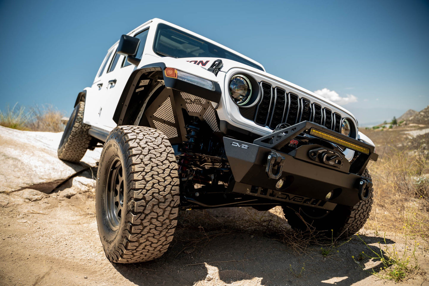 2018-2024-Jeep-Wrangler-JL-_-Gladiator-JT-Front-Inner-Fenders-Installed-9.jpg