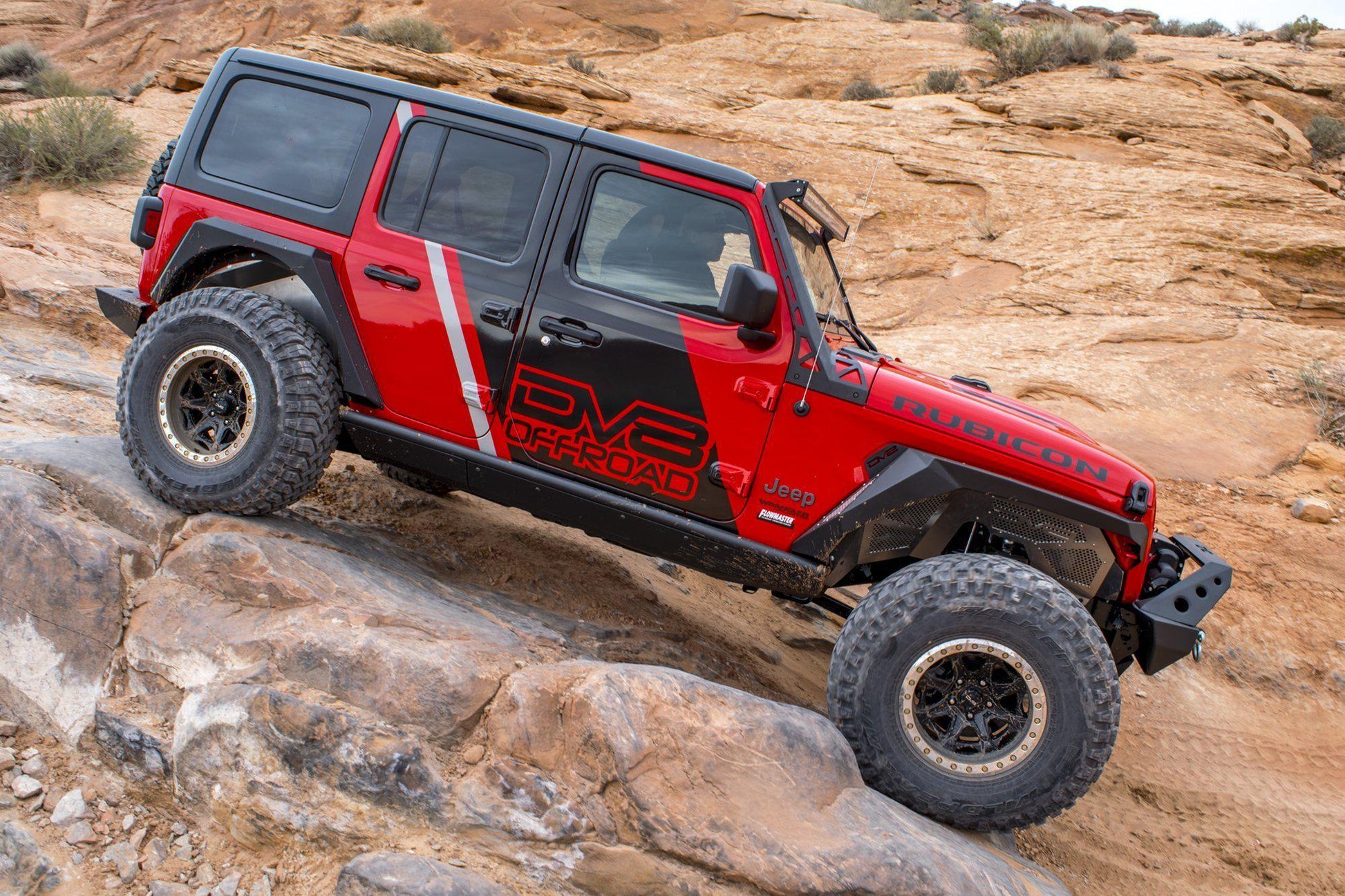 2018-21-jeep-jl-4-door-boatside-rock-sliders-dv8-offroad-srjl-01-3.jpg
