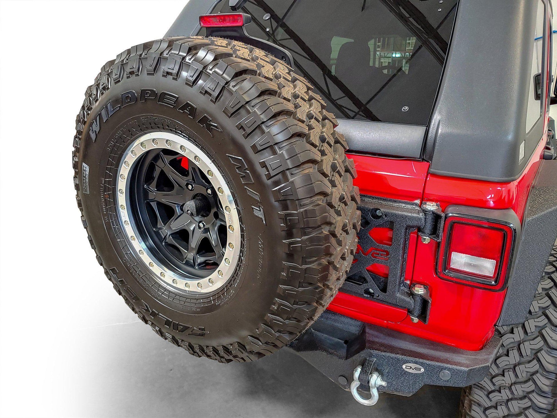 2018-21-jeep-jl-hinge-mounted-tire-carrier-dv8-offroad-tcjl-03-2.jpg
