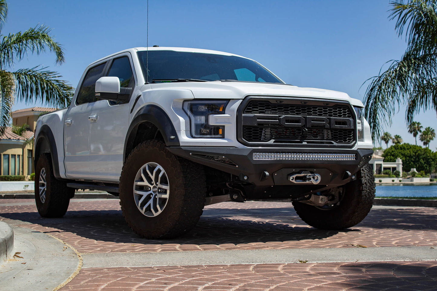 2018-ford-raptor-front-winch-bumpers_8a0f1d2a-573e-42bb-9687-588da9d921fc.jpg