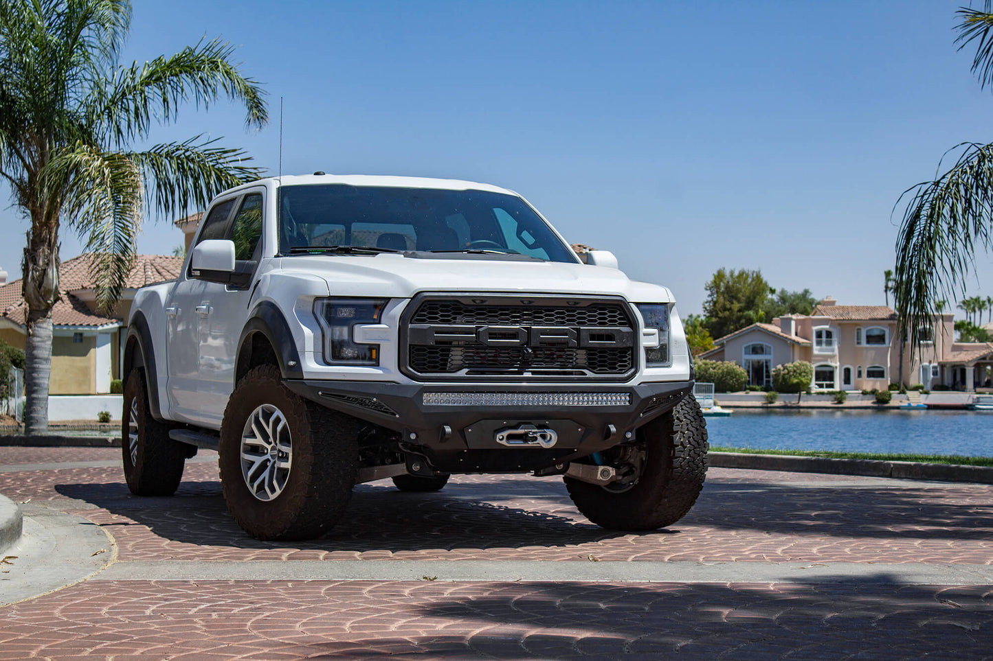 2018-raptor-winch-bumpers_e1ea8c7b-c2c7-49ac-b0d2-bd54868c3df5.jpg