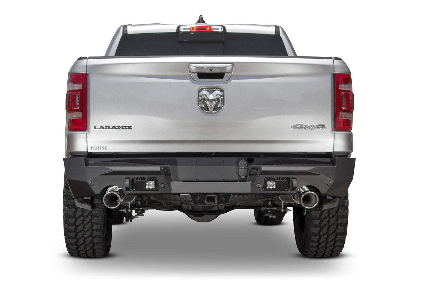 2019-ram-1500-rear-bumper_b3f8b56b-3070-4062-8217-fec77391c5aa.jpg