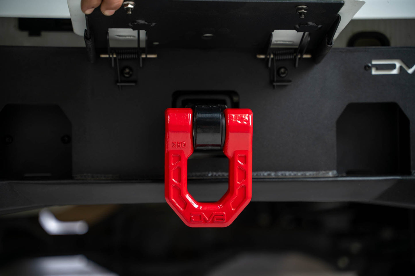 2020-2023-Jeep-Gladiator-JT-MTO-Series-Accessory-Hitch_Installed-04.jpg