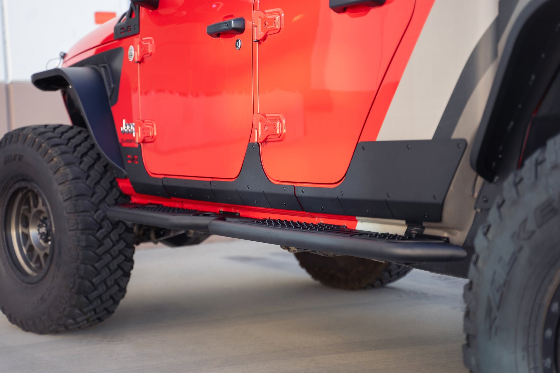 2020-2023-Jeep-Gladiator-JT-Rock-Skins_Installed-03.jpg